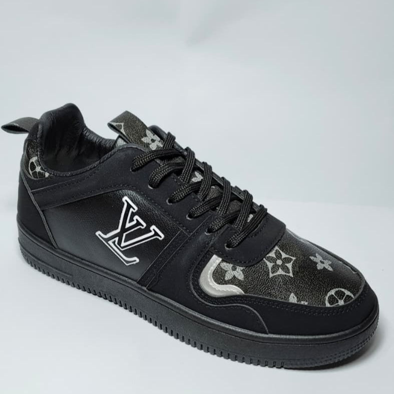 Noir Monogram Street Kicks