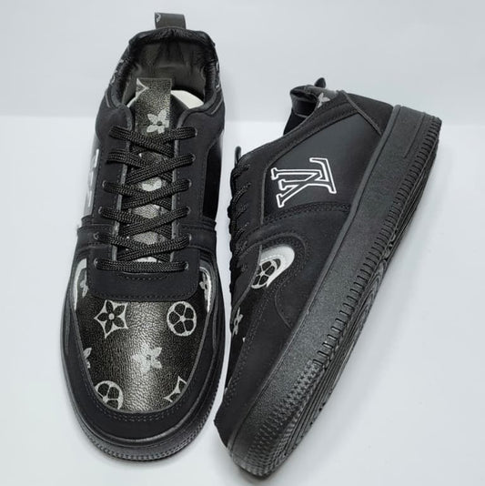 Noir Monogram Street Kicks