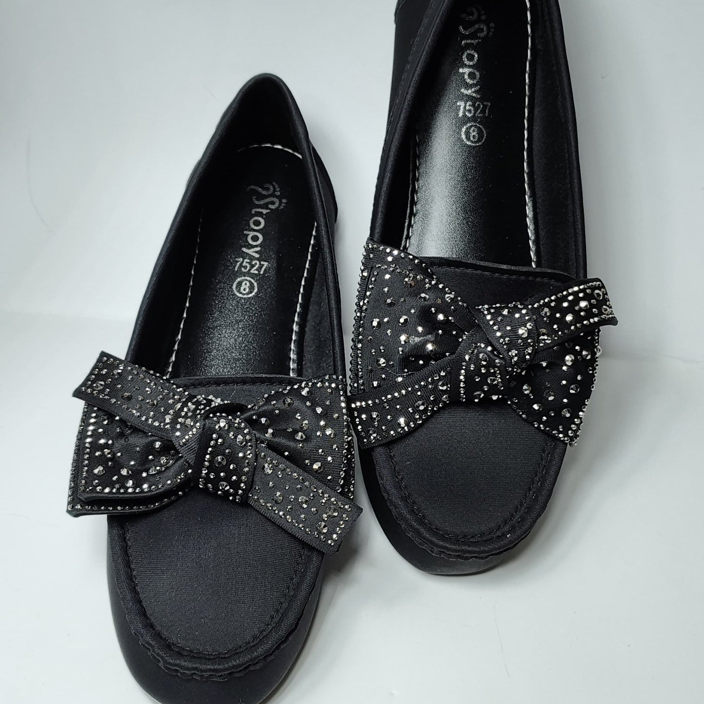 Noir Bloom Pumps