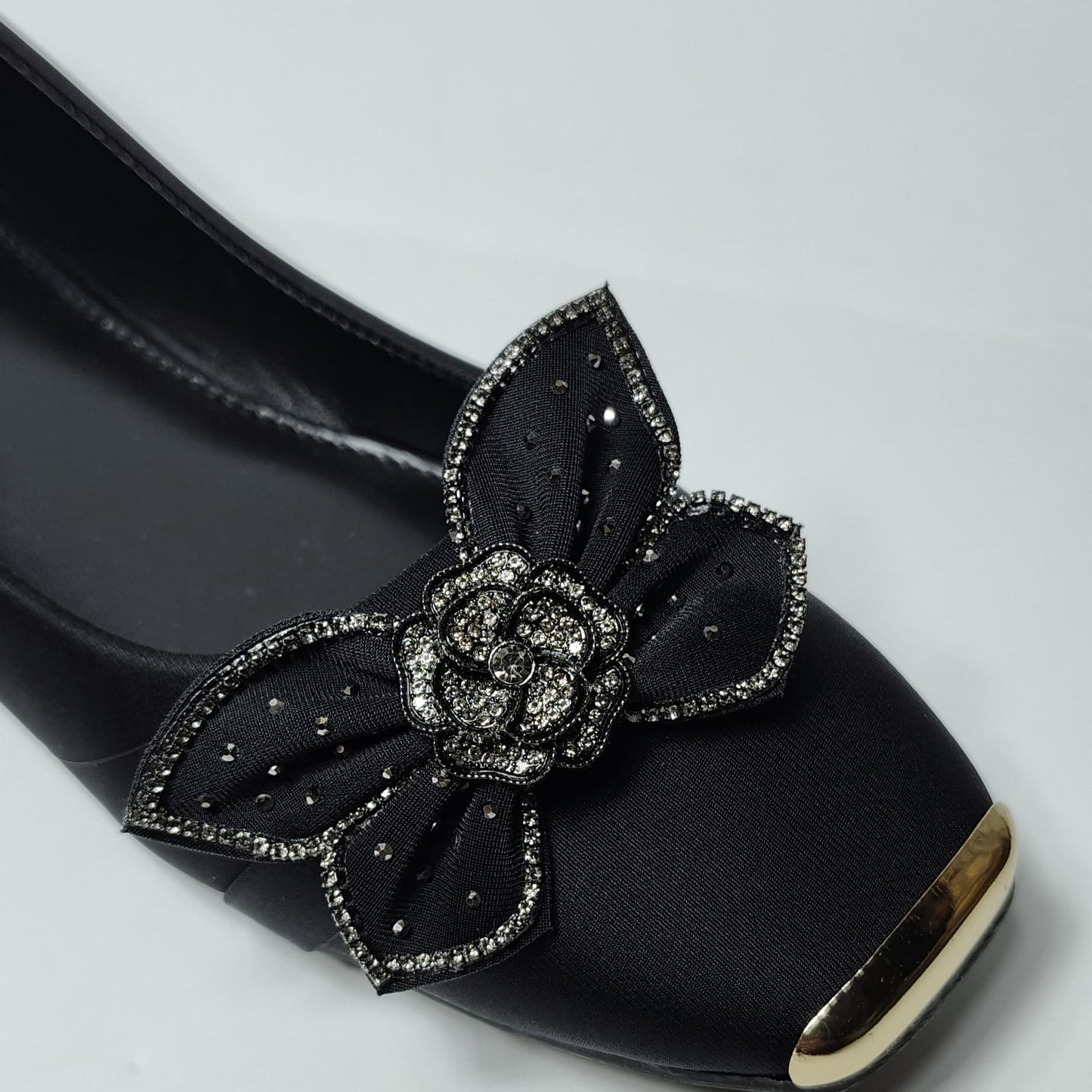 Crescent Chic Pumps