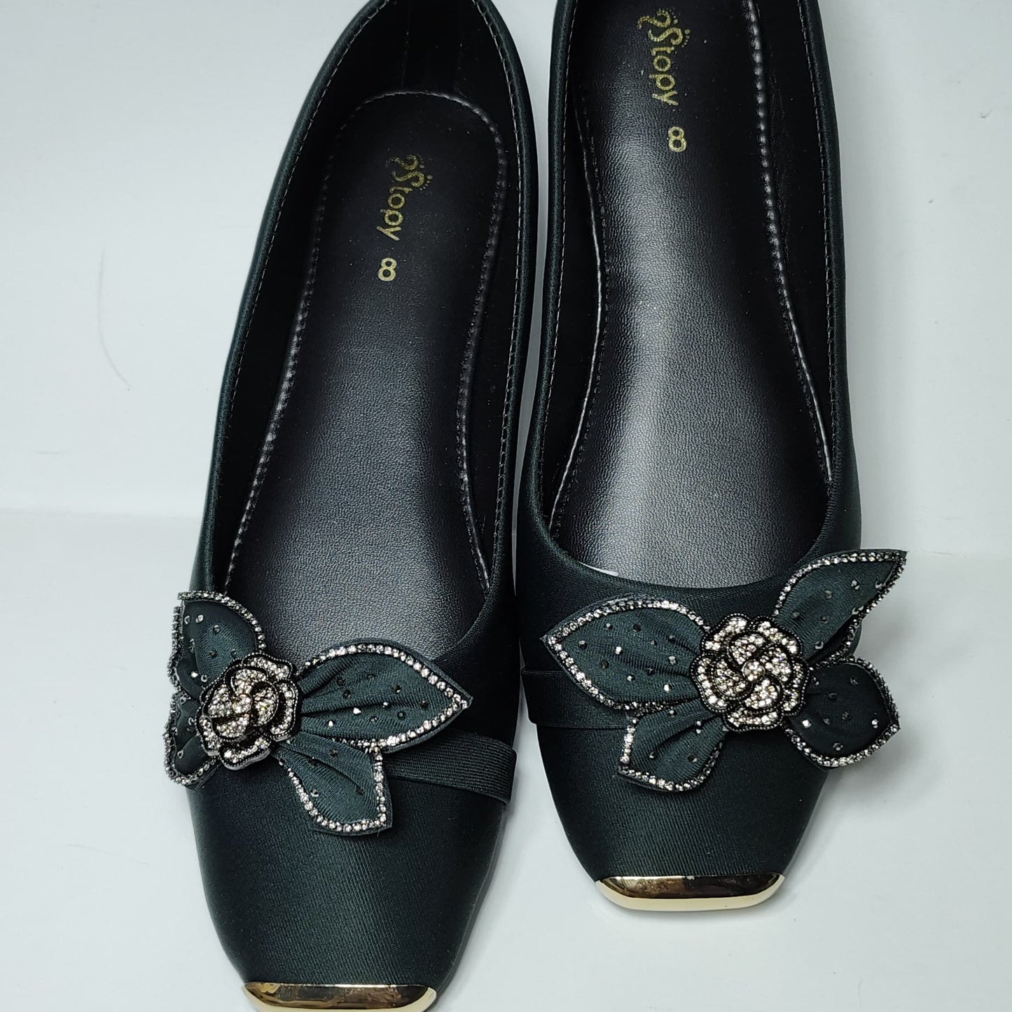 Crescent Chic Pumps