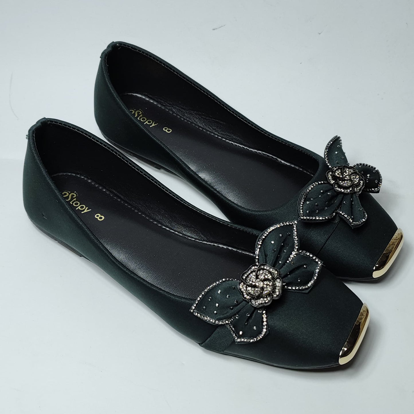 Luxe Nova Pumps