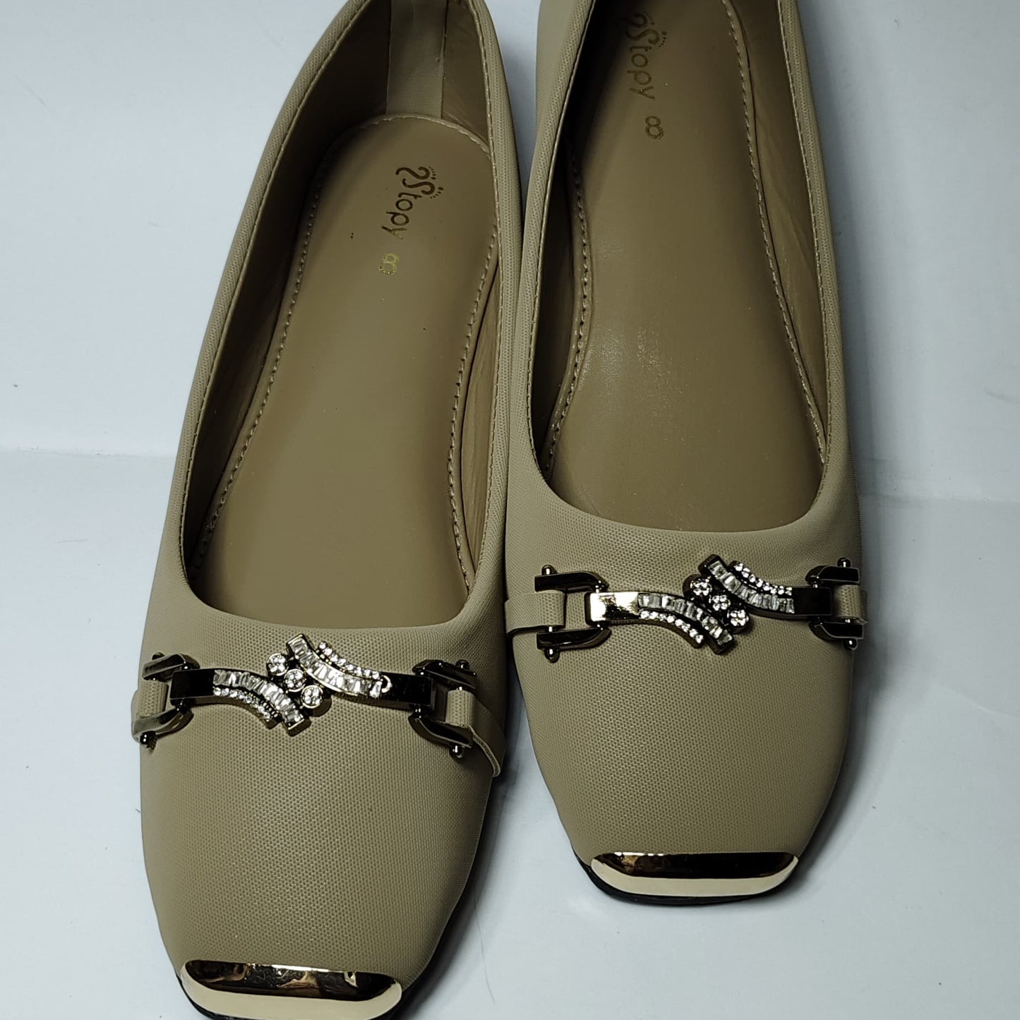 Golden Poise Pumps