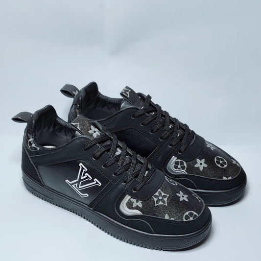 Noir Monogram Street Kicks