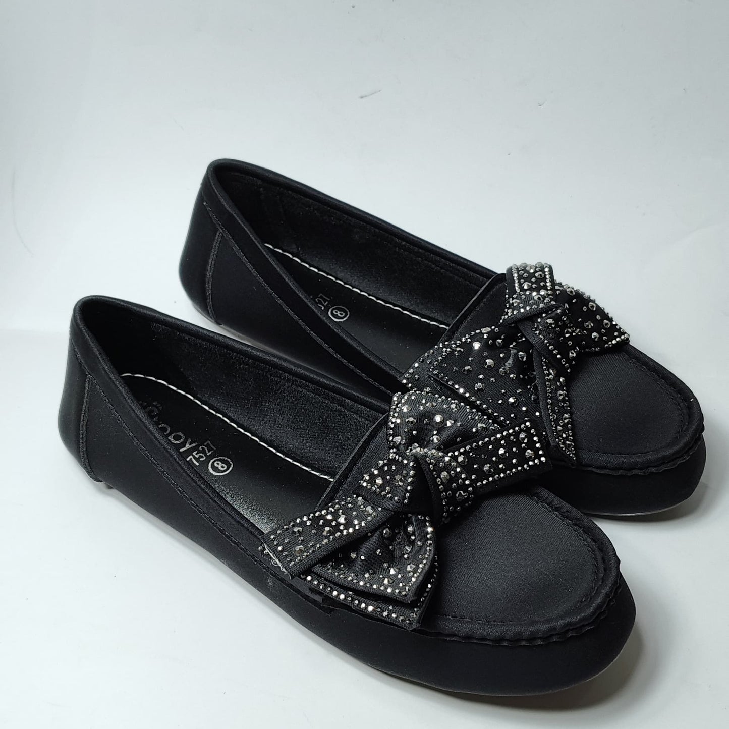 Noir Bloom Pumps