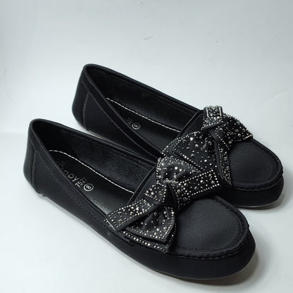 Noir Bloom Pumps