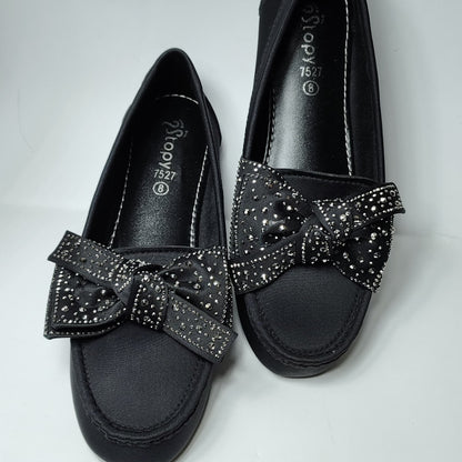 Noir Bloom Pumps