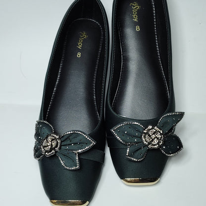 Crescent Chic Pumps
