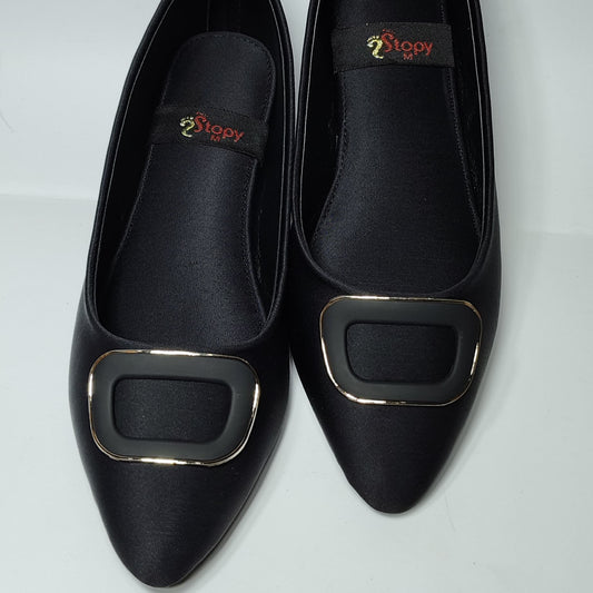Silken Curve Pumps