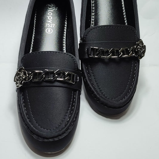 Royal Whisper Pumps